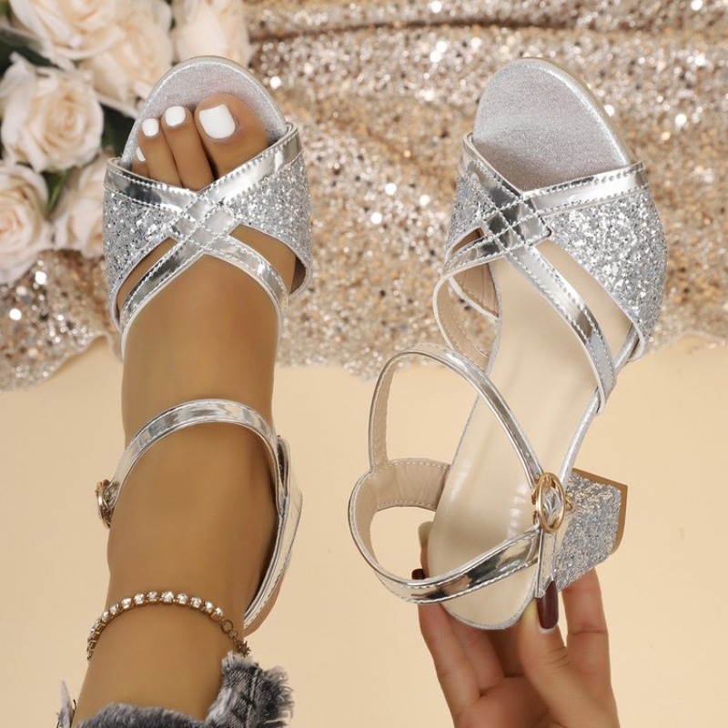 Kadın Blok Topuklu Sandalet Al - Wedding Shop incelemesi ve fiyatı